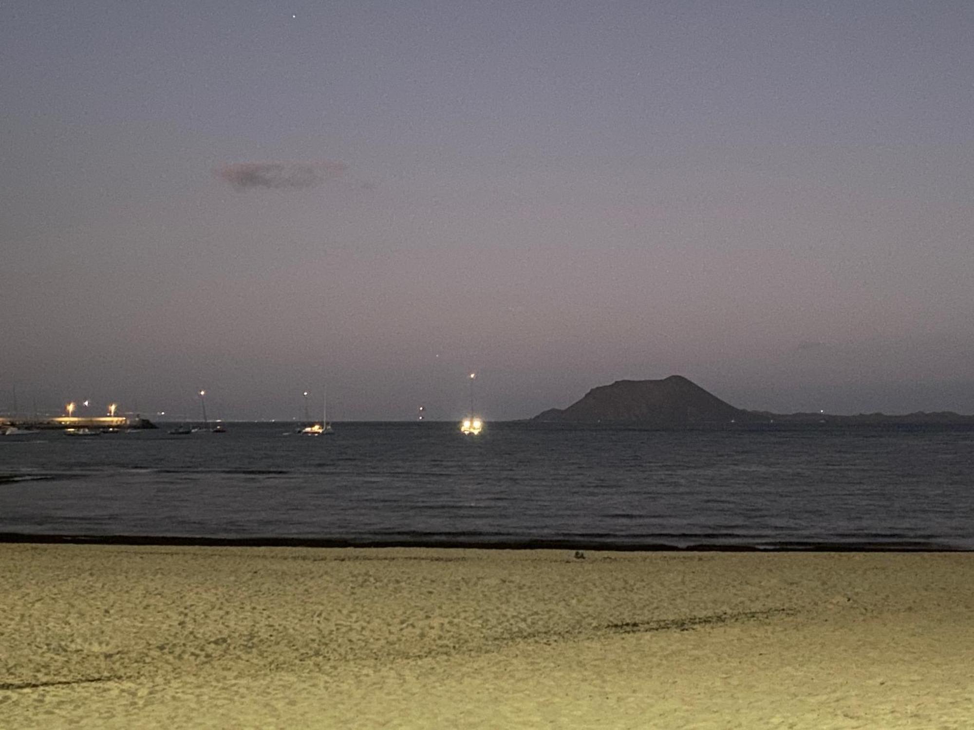 Sun And Surf Stay Corralejo Exterior photo